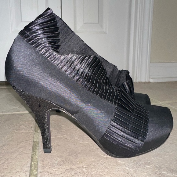 Poetic License Black Heels NWOT - Never Worn Size EU37 - Picture 2 of 5